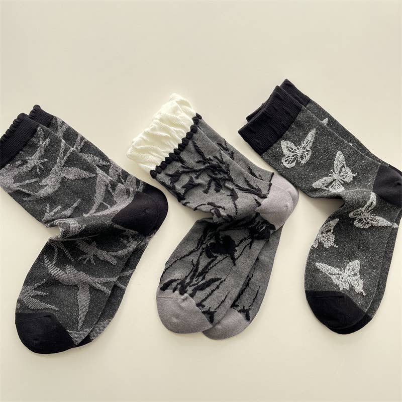 Tourtiwi – wholesale Socks – Women's – Artful Grey Crew Socks - Bird, Butterfly & Botanical Motifs10