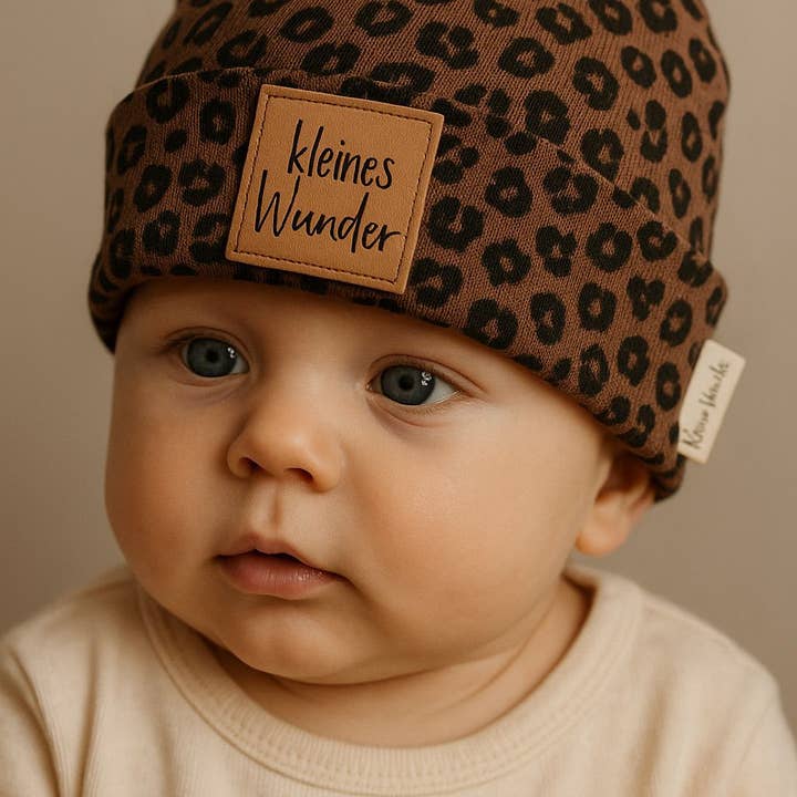 Kindermuts Leo met tekst ribjersey voor wholesale door Fräulein Muh