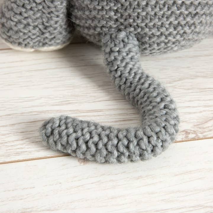 Wool Couture Company – wholesale Knitting/Crochet Supplies – Giant Chloe the Cat Knitting Kit