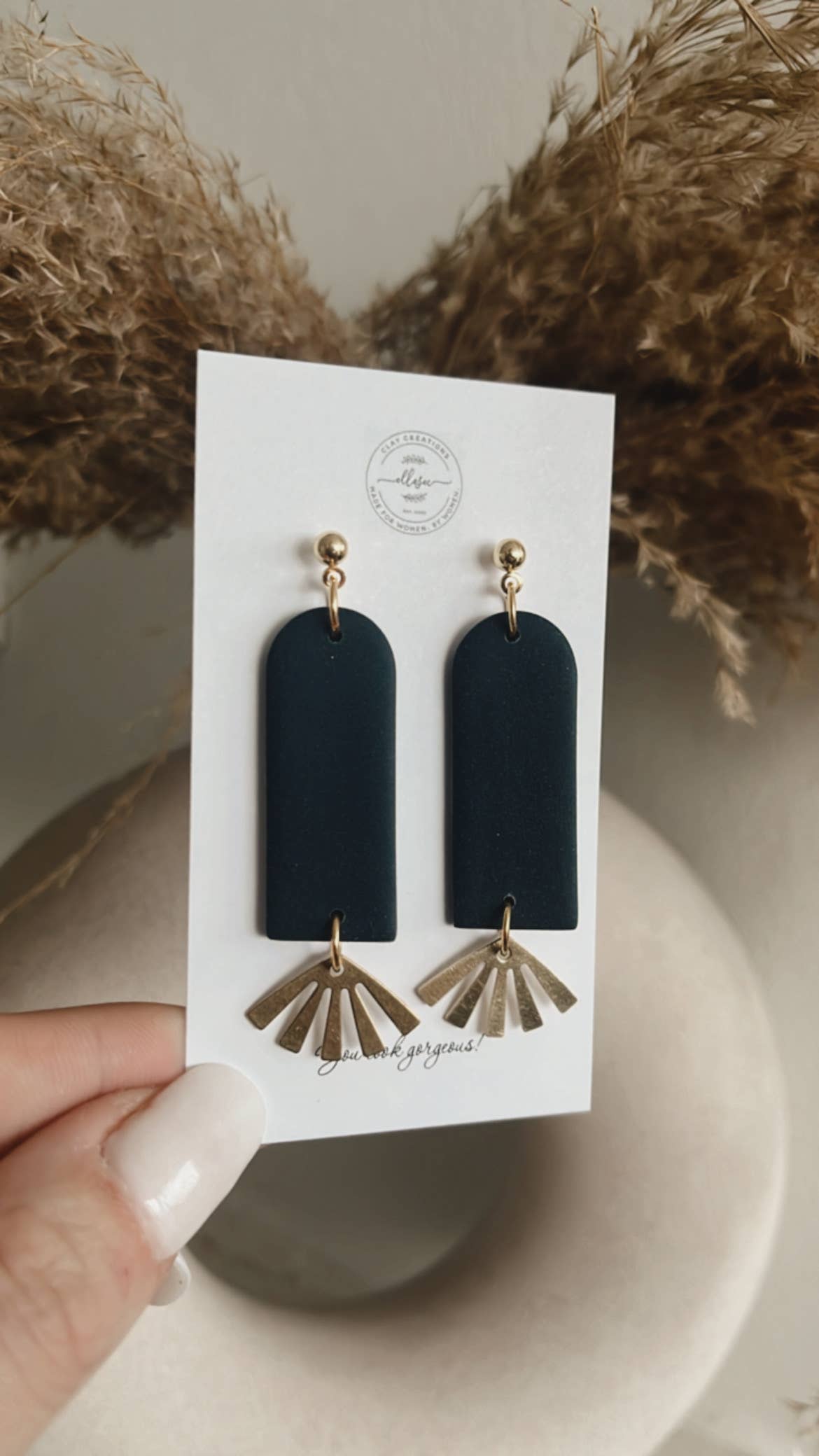 ElleseeWomen - Wholesale Dangle Earrings - Constance Dangles7