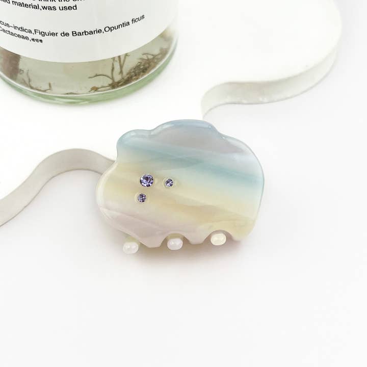 Dreamy Rhinestone Cloud Acetate Hair Claw Clip and other Purchase Wholesale cloud clip. Free Returns & Net 60 Terms on Faire trending on Faire.