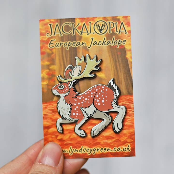 Pin de esmalte duro de Jackalope europeo para venta al por mayor de Lyndsey Green Illustration
