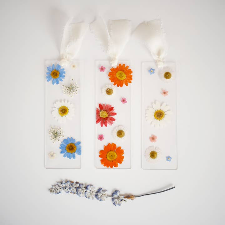 Sunnie Lane - Wholesale Bookmark - Pressed Flower Bookmark - Made With Real Flowers