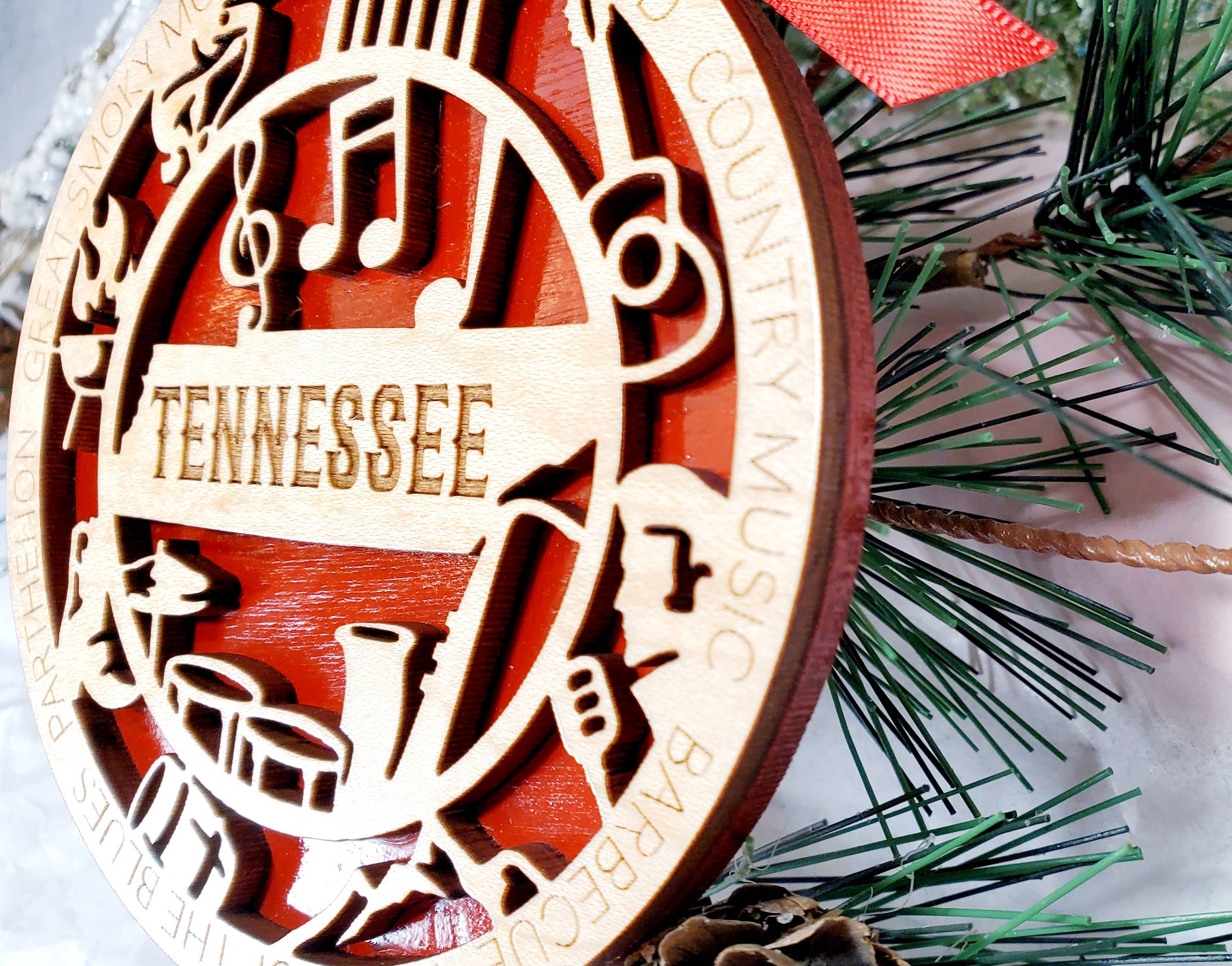 Cul de Sac Critters - Vente Objets de décoration - Ornement souvenir du Tennessee de 26 avec design découpé détaillé1