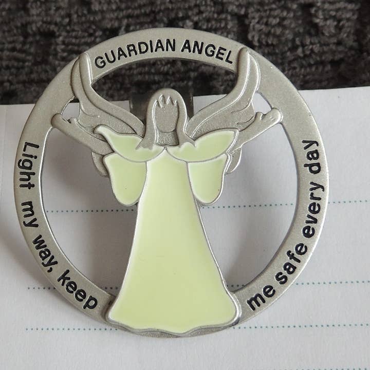 Abbey + CA Gift - Wholesale Car Decorative Charm - Unisex - Glow in Dark Visor Clip14