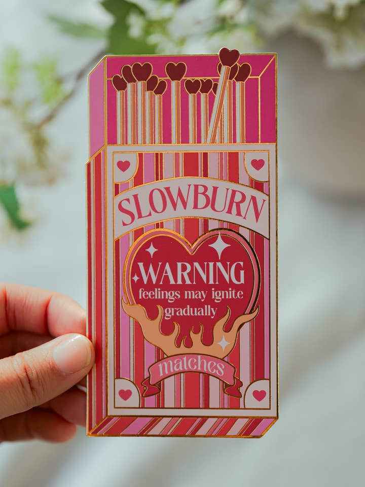 Marque-page boîte d'allumettes à combustion lente en feuille d'or | Saint-Valentin pour la vente par The Bookish Atelier