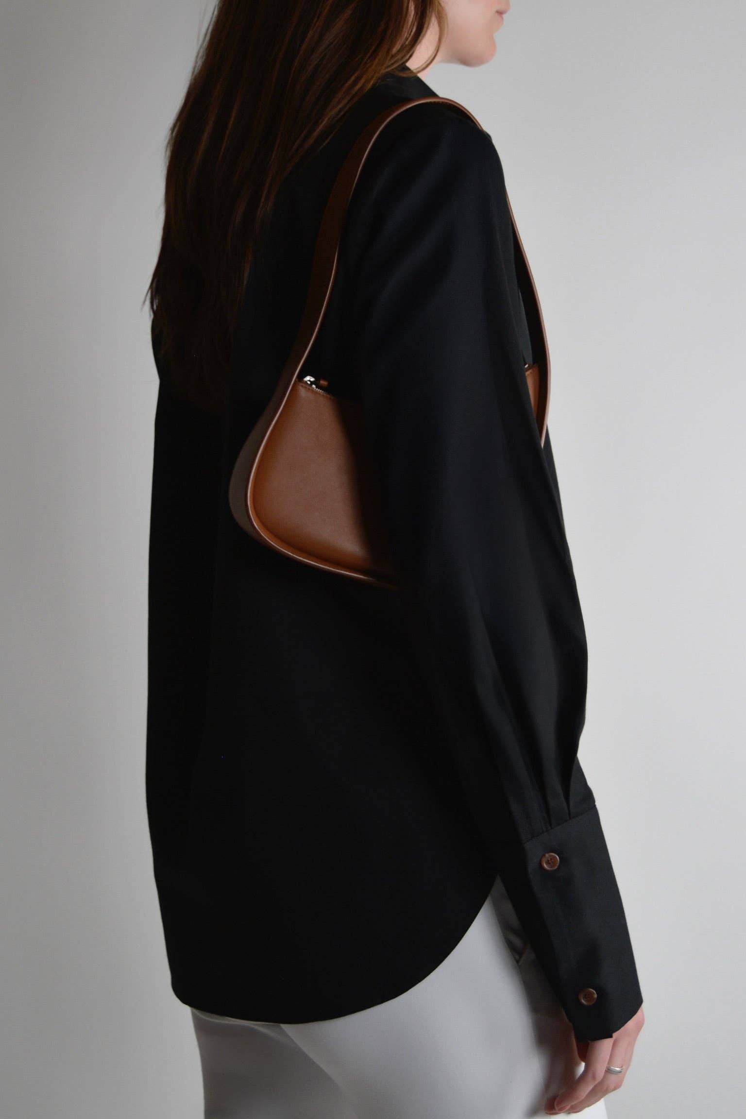 Noir KENNEDY-SKJORTAN NOIR för wholesale på Faire2