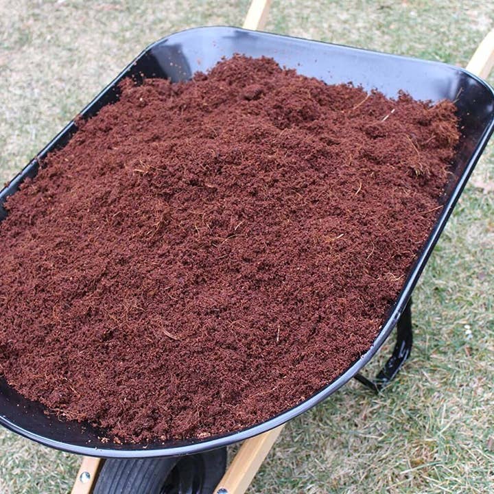Coir Growing Medium Coco Coir Potting Soil 11-lb Block for wholesale on Faire3