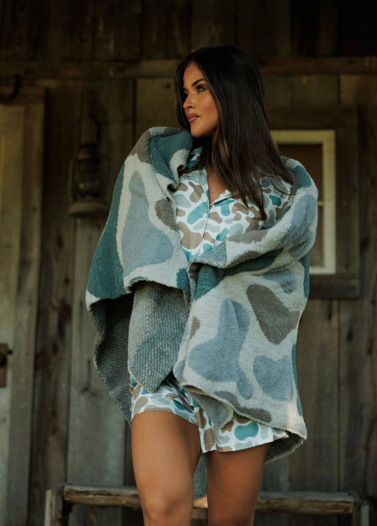 The Front Porch Label - Wholesale Throw Blanket - Camo Throw Blanket6