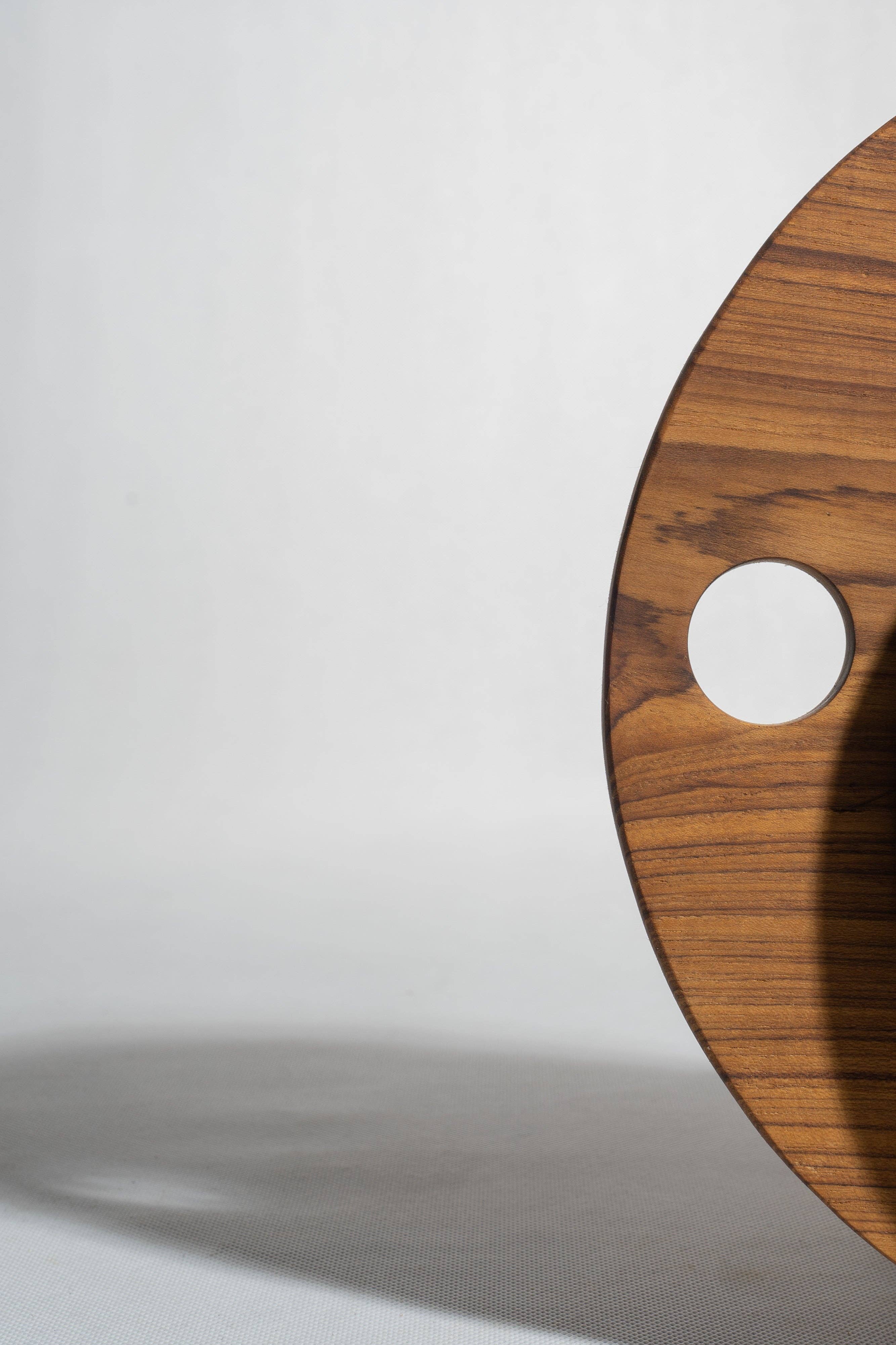 Office Objets – wholesale Skärbräda – Rund skärbräda i urholkad teak D:30113