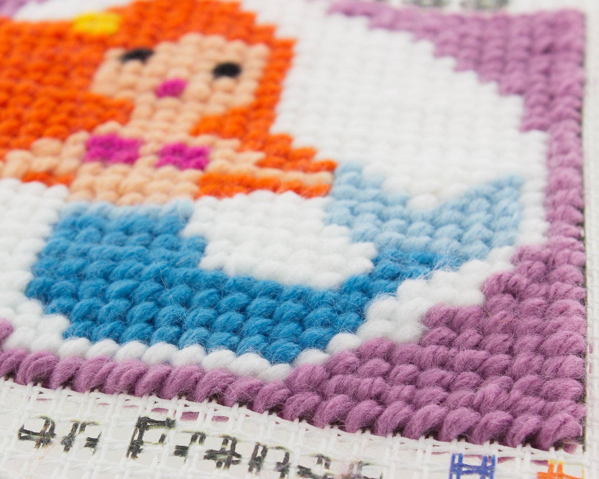 Com'1 Idée – wholesale Embroidery/cross-stitch supplies – Sudan canvas kit | Ariel pretty mermaid2