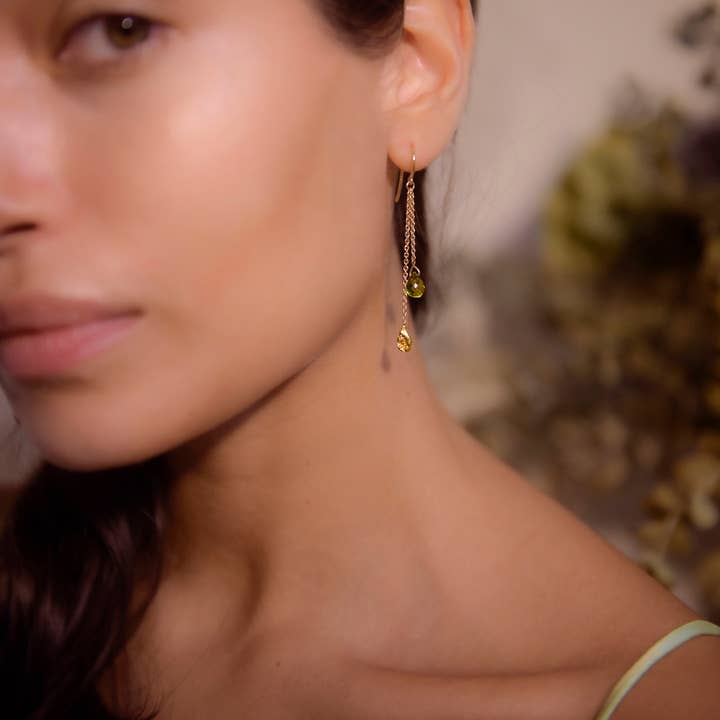 Makal - Venta al por mayor Pendientes colgantes - Pendientes Arlet con pepitas de oro y piedras1