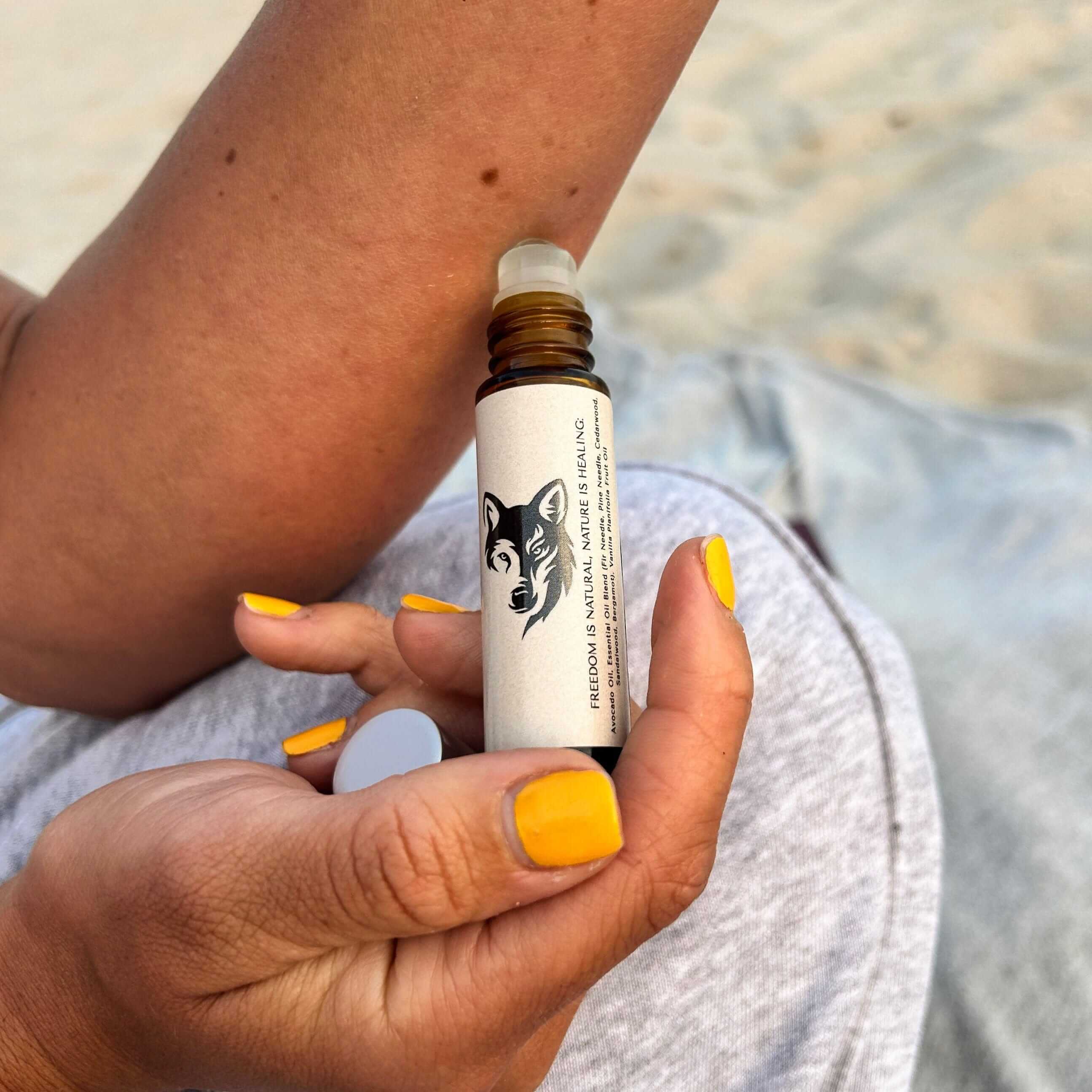 Born To Be Free - Wholesale Essential Oil Roll-On - Woods After Dark Essence Roll-On Oil6