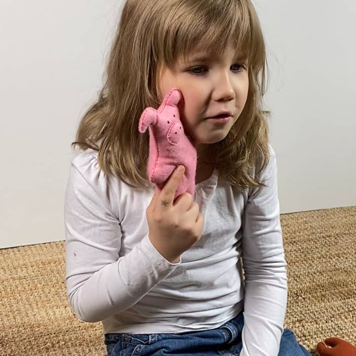 Mimihali - Wholesale Craft Sewing Kit - PIG and APPLE felt sewing kit for kids3