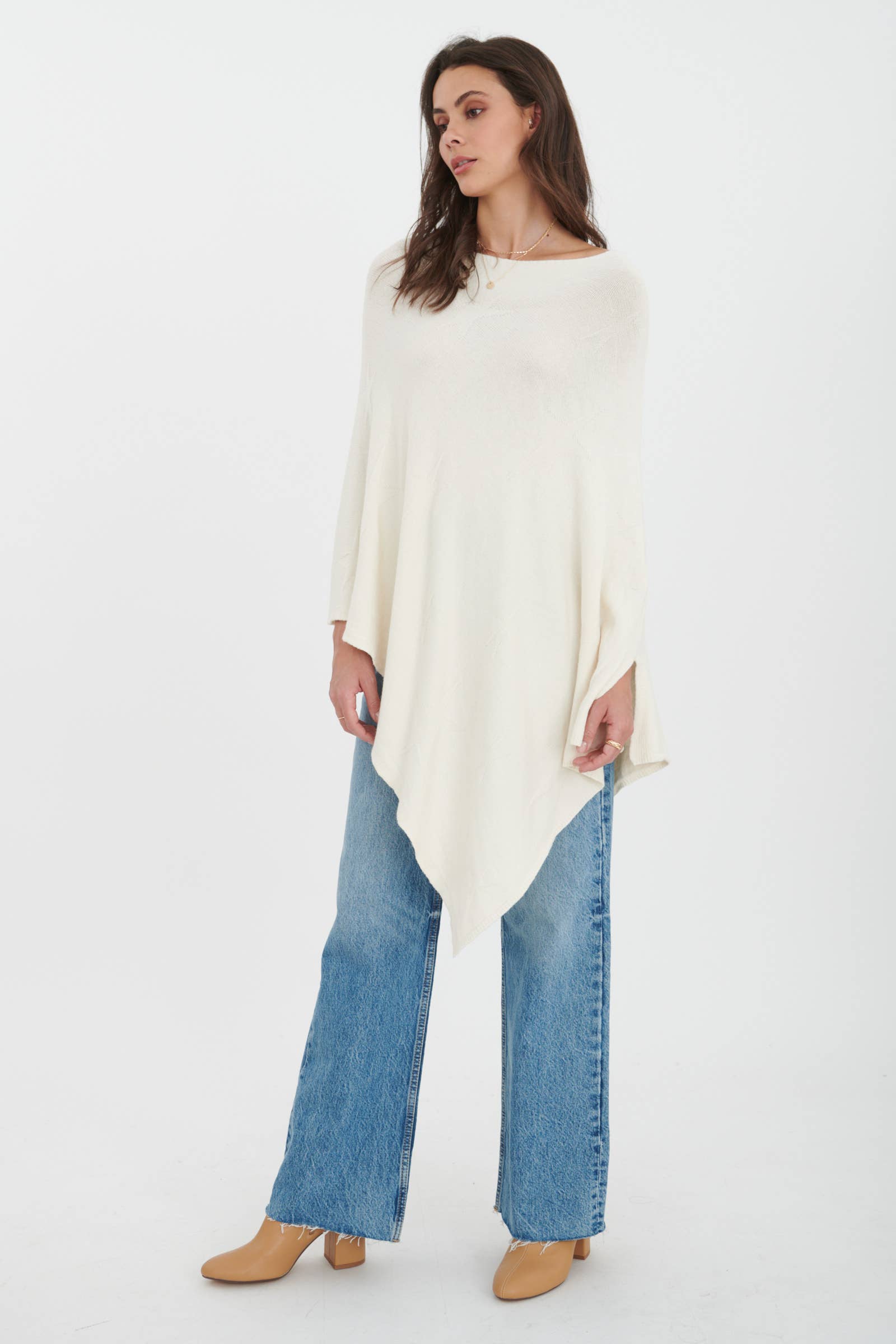 ORNELLA PARIS - Wholesale Poncho - Women's - LEL-P0076 'star' poncho6