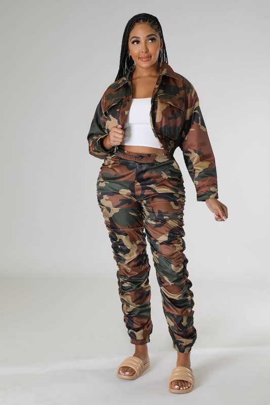 Camouflage Jacket and Jogger Set for wholesale on Faire