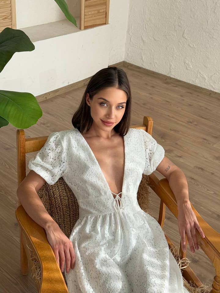 Design company-Fatma Balkir - Wholesale Dress - Women's - White Lace Deep V-Neck Maxi Dress for Women 1