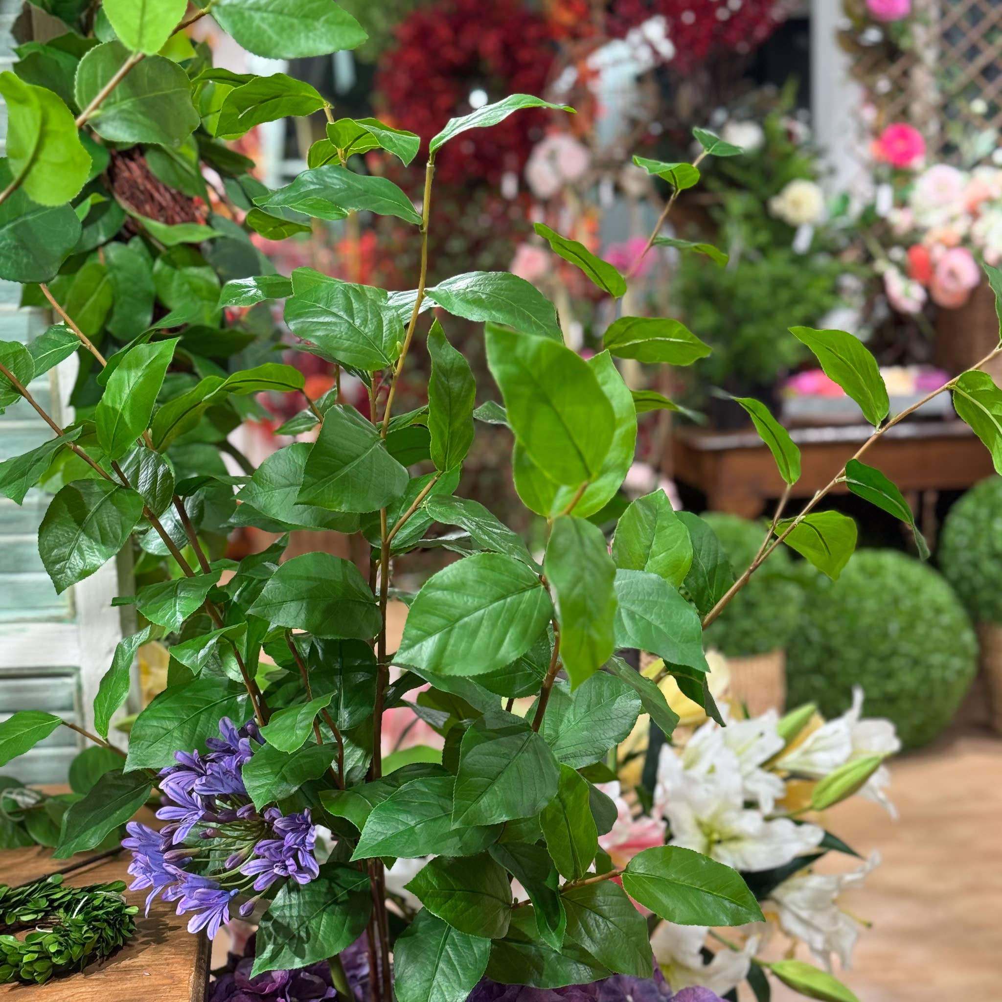 Mills Floral Company - Wholesale Artificial plant - Salal Leaf Branch - 44 Inch2