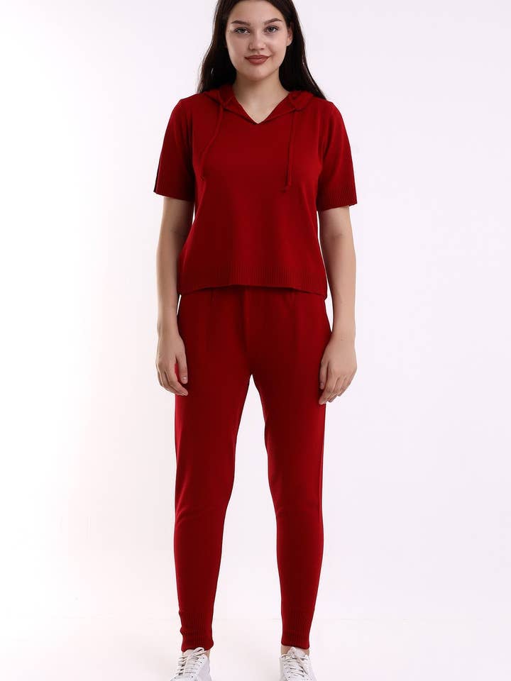 COSTUME EN TRICOT, PANTALON, PULL pour la vente par Cloth Cube