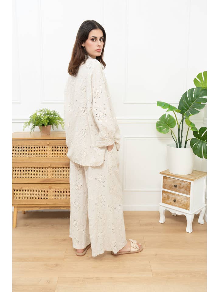 Happy look - Wholesale Shirt - Women's - Long-sleeve cotton shirt with 3D embroidery6