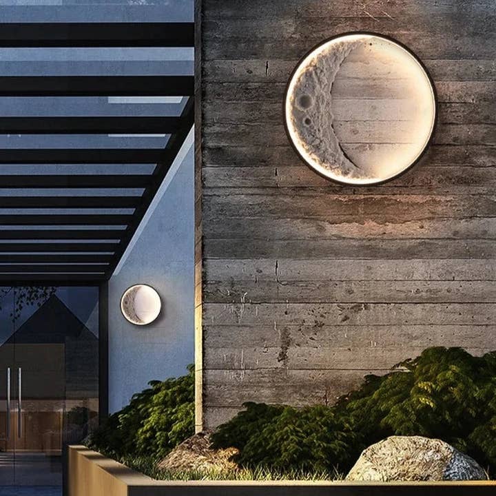BRECK + FOX - Wholesale Outdoor/Lawn Light - Crescent Moon Wall Light3