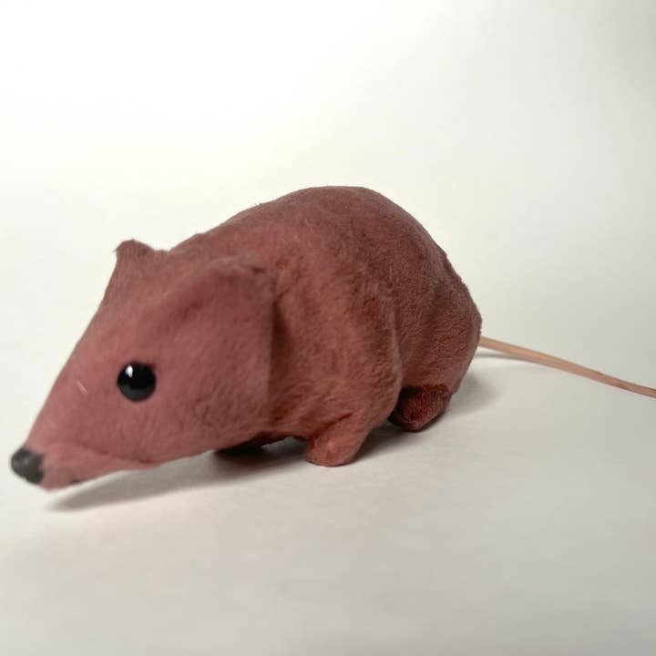 The Gifted Rat - Venta al por mayor Figura decorativa - Rata falsa realista y realista (marrón) 4