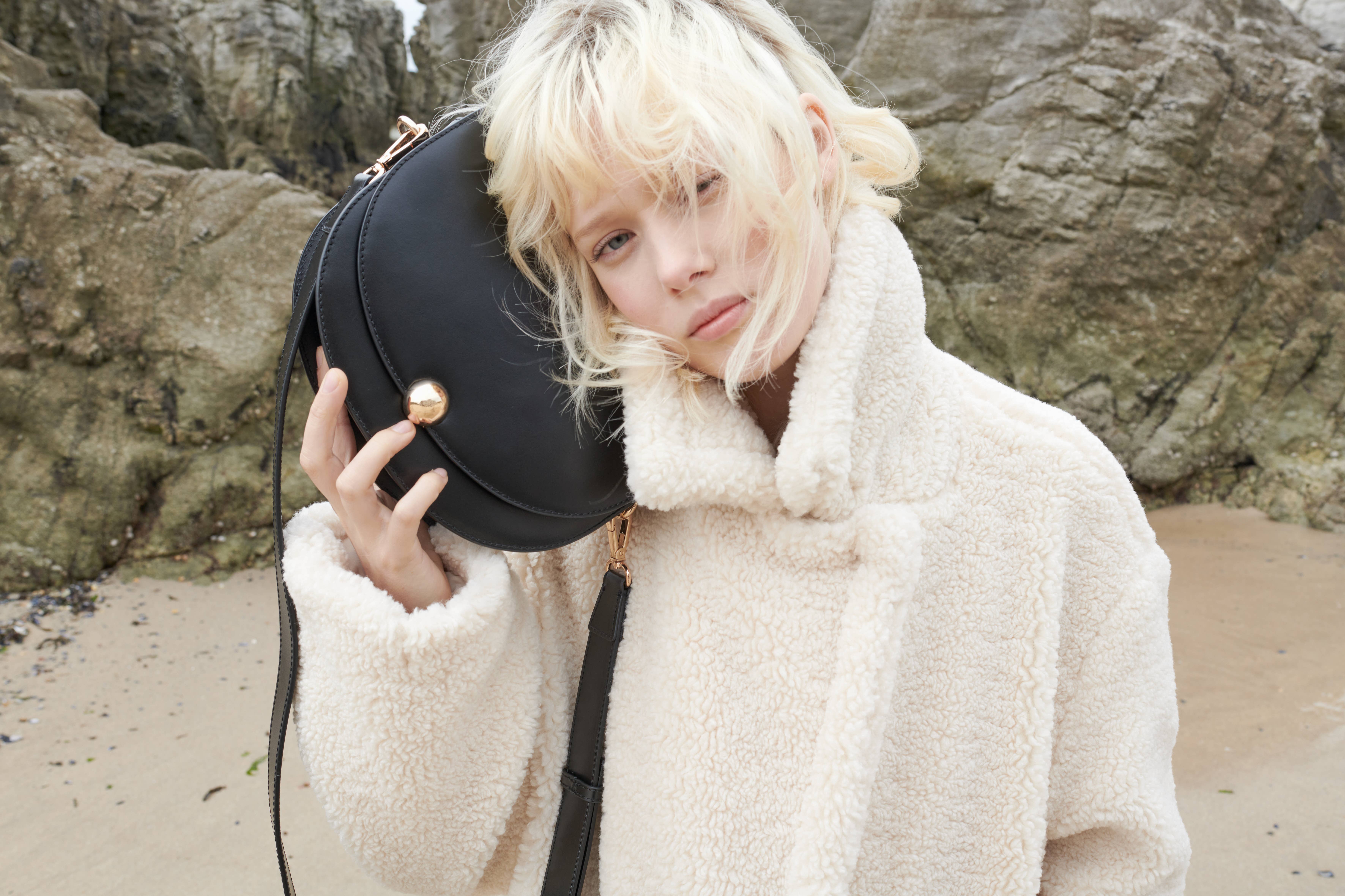 Maradji - Wholesale Shoulder Bag - Women's - NOA RECYCLED BLACK LEATHER BAG