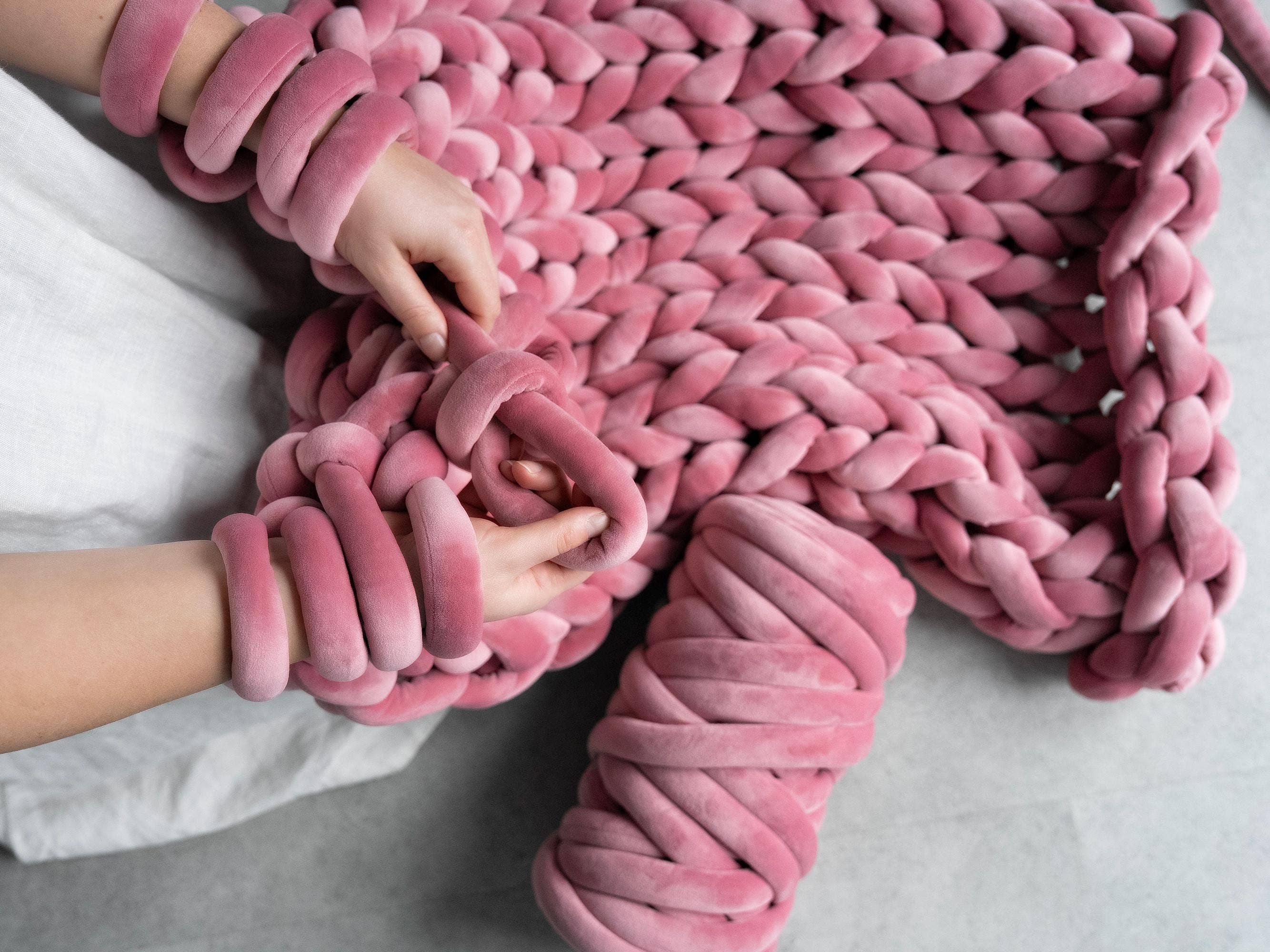 White Chunky Knit Weighted Throw & Giant Photo Blanket #2 for wholesale on Faire3