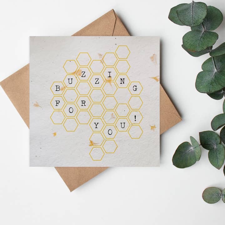 Carte de vœux en papier SQ Seed - Bee - Buzzin for you pour la vente par Little Green Paper Shop