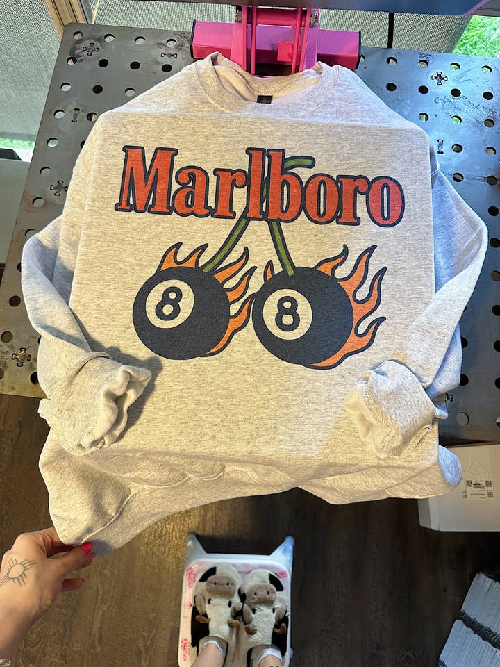 Cherry Flames T-shirt of Sweater voor wholesale door Gunpowder and Glam Boutique