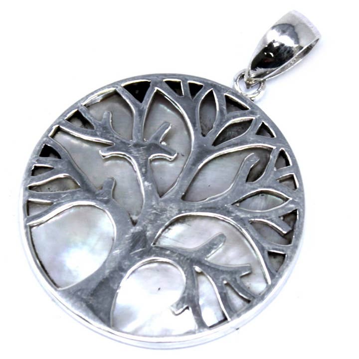 Pendentif en argent Tree of Life 30 mm - Nacre pour la vente par AW Artisan
