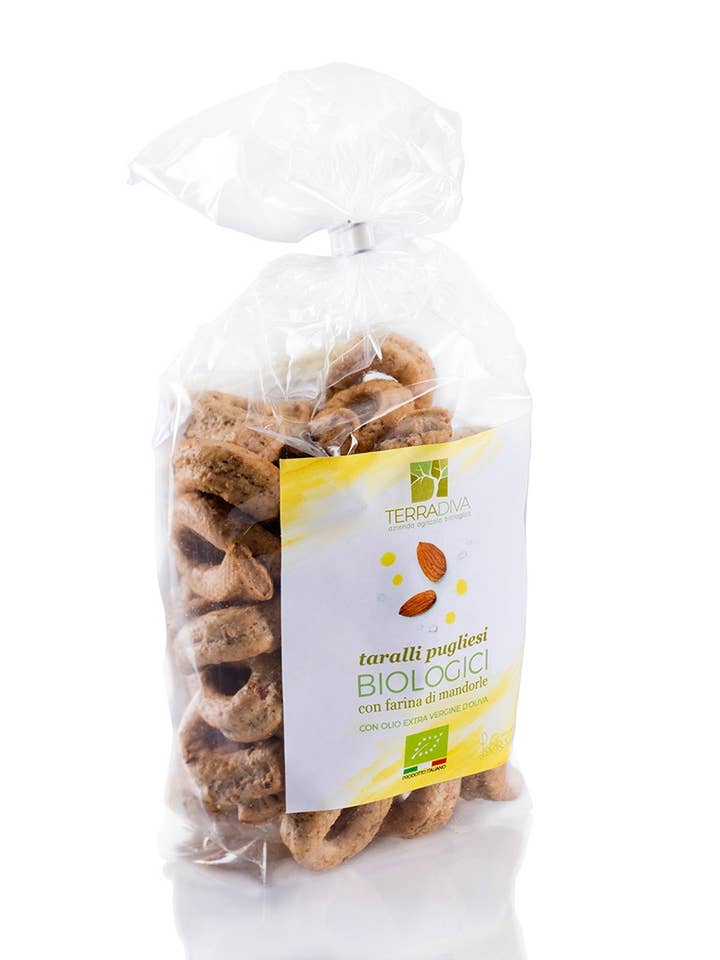 Pugliesi Taralli with Almond Flour for wholesale by Terradiva Azienda Agricola Biologica