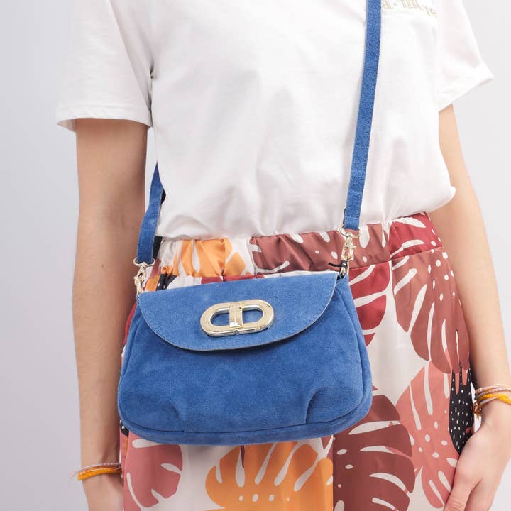 Suede schoudertas 72215 voor wholesale door Cecile Wang