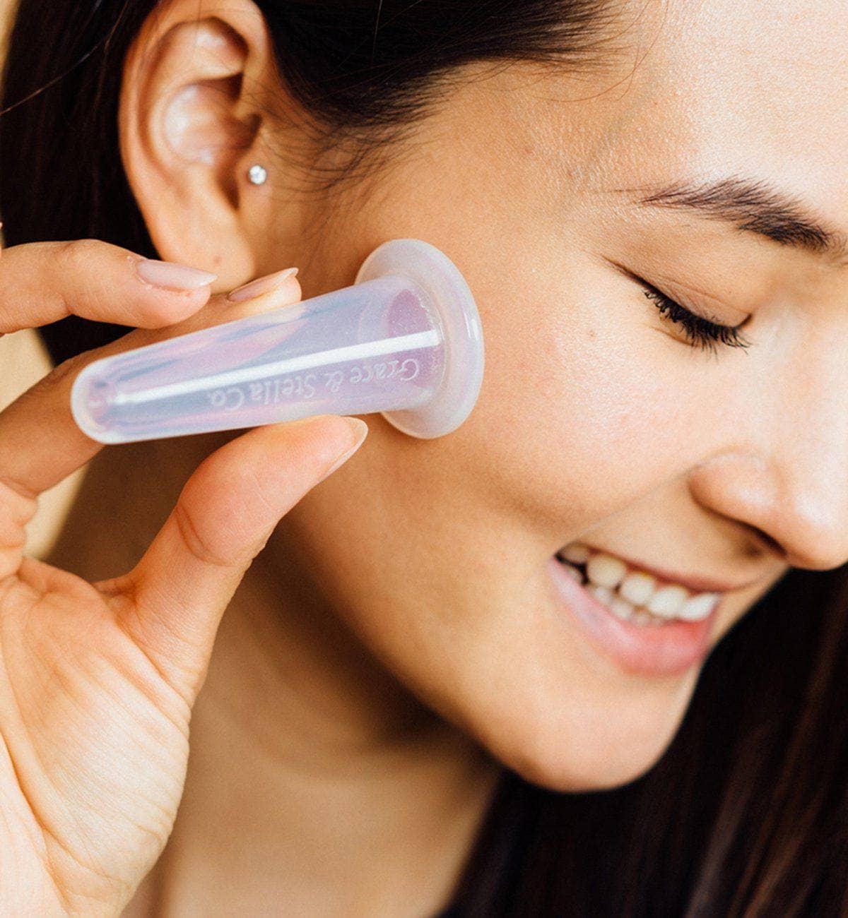 Grace & Stella Co - Wholesale Facial Care Set/Kit - Facial Cupping Massage Set With Jojoba Oil4