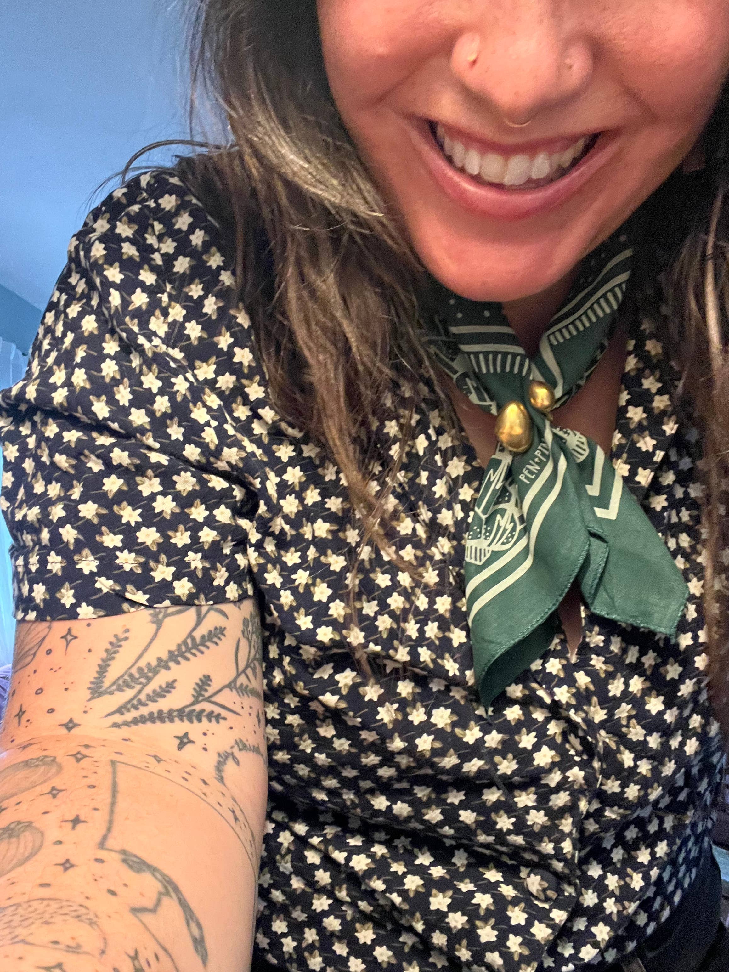 Pen+Pine – wholesale Bandana – Women's – Green Woodland Bandana3