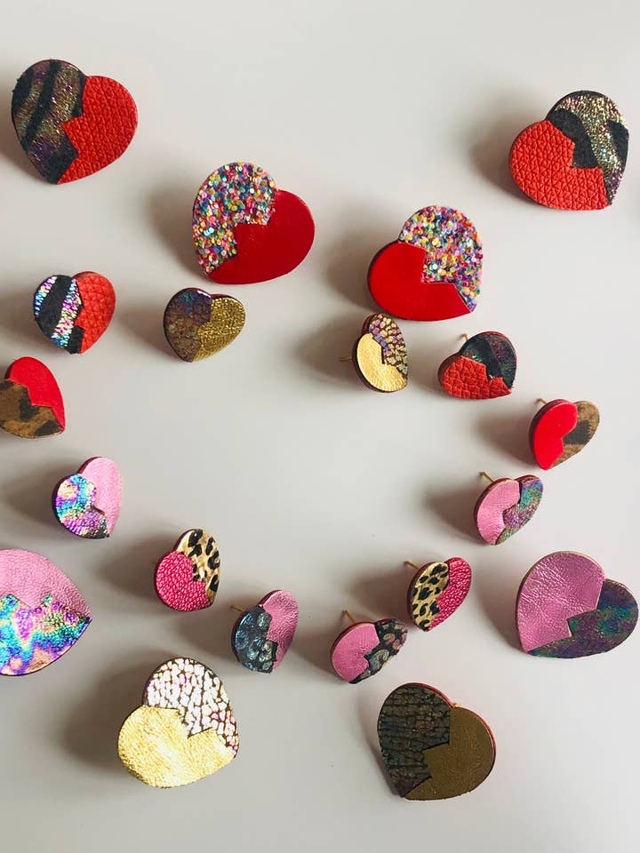 Broken Hearts for wholesale by Moni Kréation