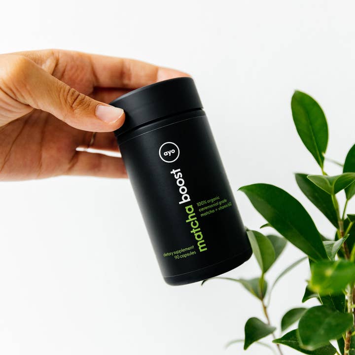 Matcha Boost - Capsules de matcha bio enrichies en vitamines B-12 pour la vente par Ayo Supplements
