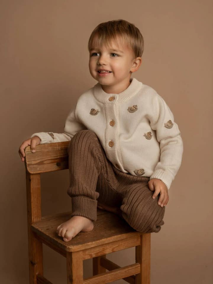 Arthur Mjukstickad Kofta med Knapp | Stickat för Barn för wholesale av TheBeanWalk