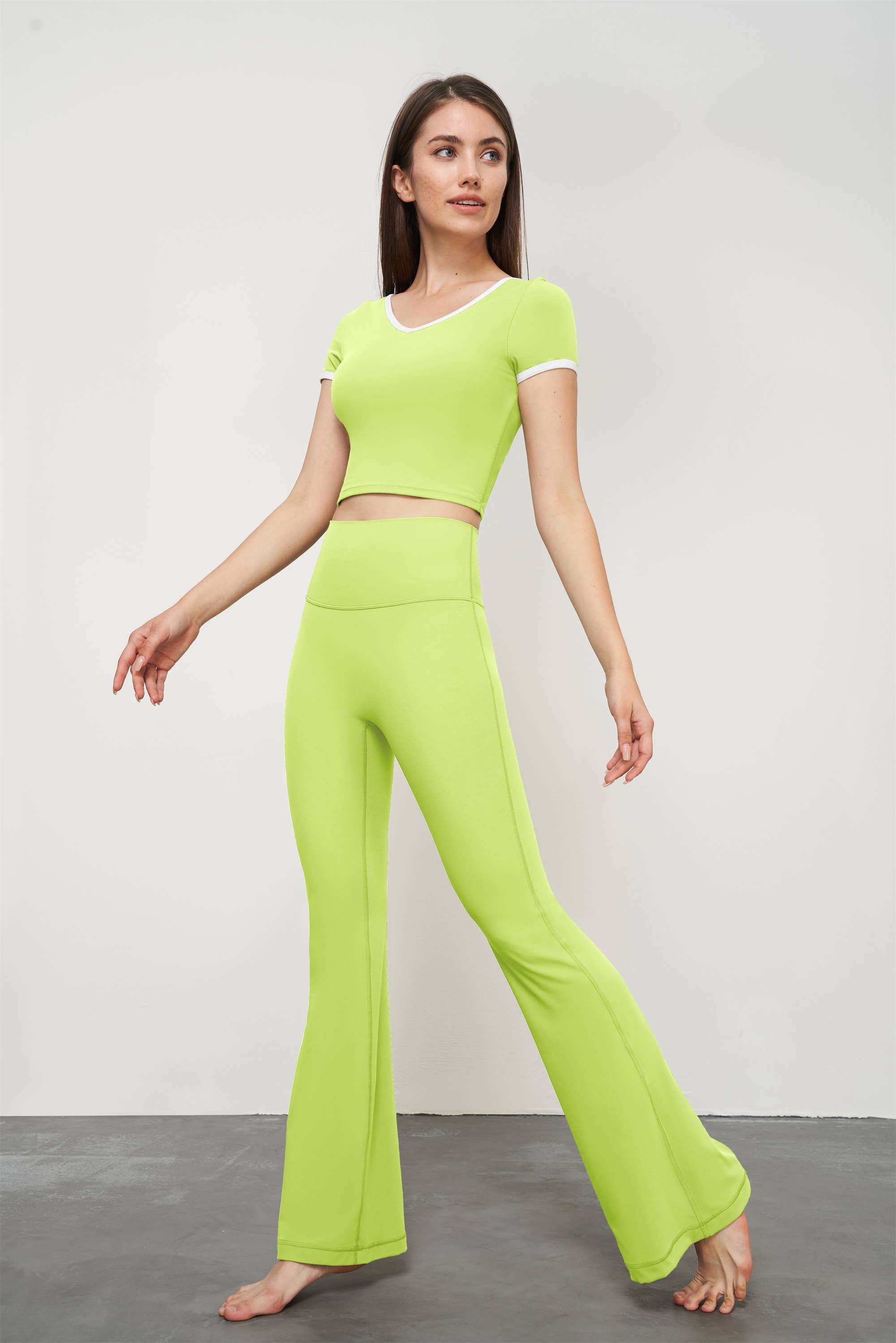 91thelabel - Vente Pantalon de sport – femme - Pantalon de yoga taille haute évasé sculptant Athena23