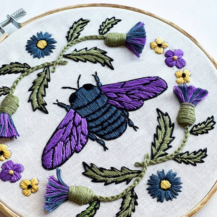 MakeBox & CO - Wholesale Embroidery/Cross Stitch Supplies - Violet the Carpenter Bee Embroidery