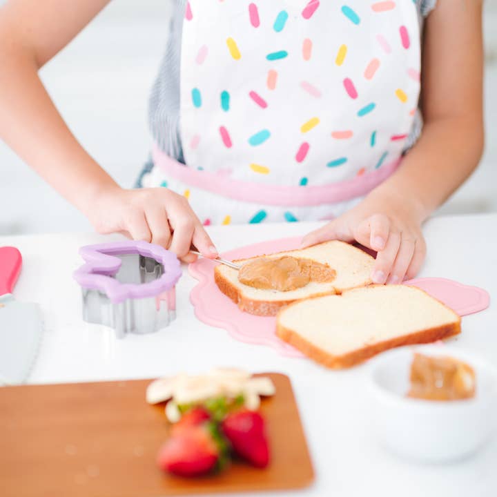 Handstand Kitchen - Wholesale Kitchen Tool/Gadget - Rainbows & Unicorns Sandwich Cutter Lunch Set