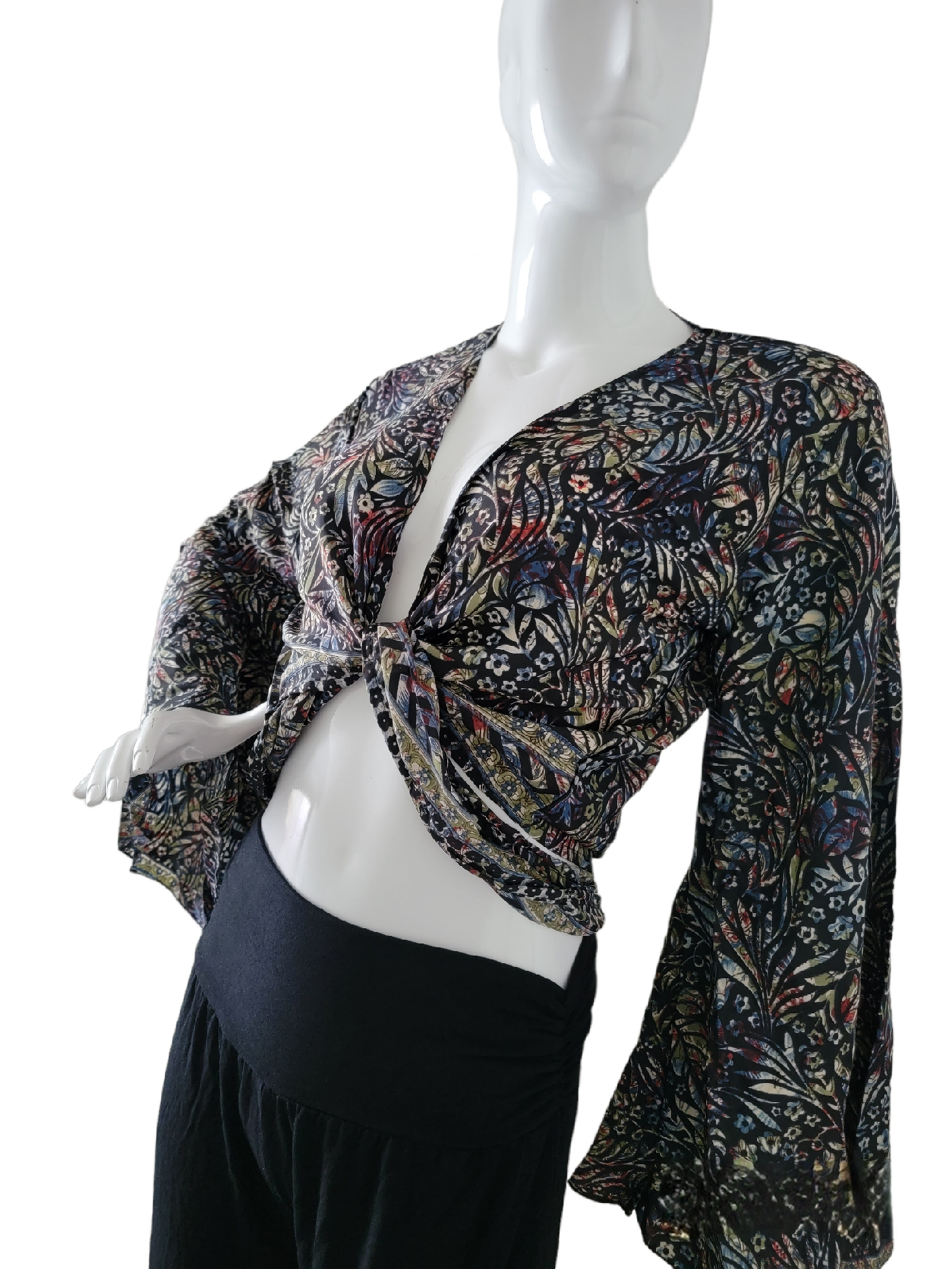 Evergreen Guardian Imports – wholesale Blouse – Women’s – TSTT-66 Long Sleeves Front Tie Top6