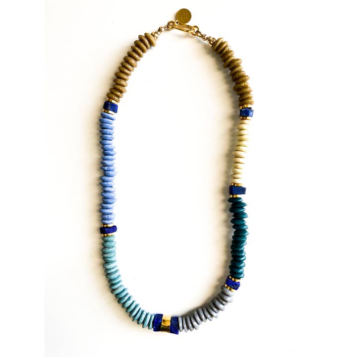 Natnat Creations - Vendita all'ingrosso Collane di perline/perle - COLLANA MIRI ~ Multi 1 ~ Perline in vetro Ashanti africano, lapislazzuli