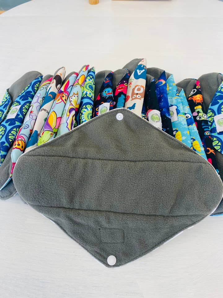 MadebyOmo - Wholesale Period Underwear - Women's - Large Reusable Sanitary Pads l Reusable Sanitary Pad Large l Natural Sanitary Pad l Bamboo Sanitary Pad l Pad for heavy flow1