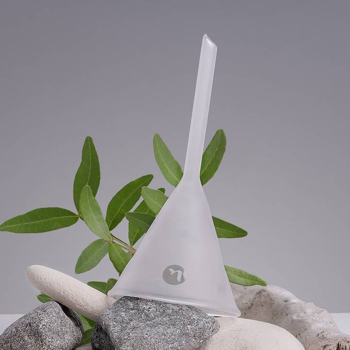 Beauty Tools | Frosted Glass Funnel for Liquids & Powders for wholesale by Katari Beauty