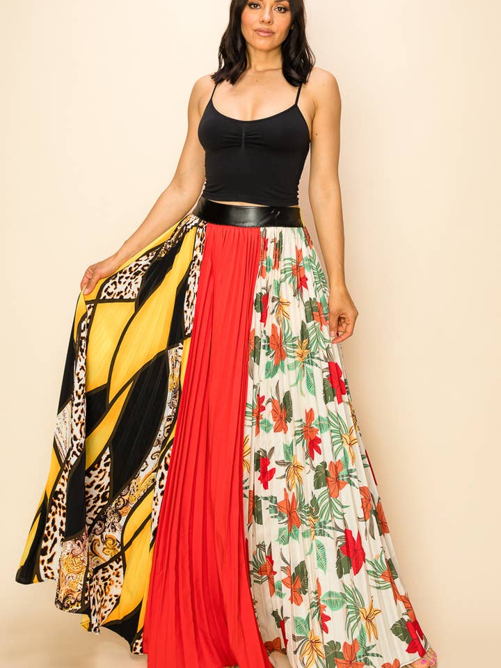 MAXI GONNA PLISSETTATA CON STAMPA MULTIPLA CON ELASTICO IN VITA per la vendita all'ingrosso da parte di QMP Moda