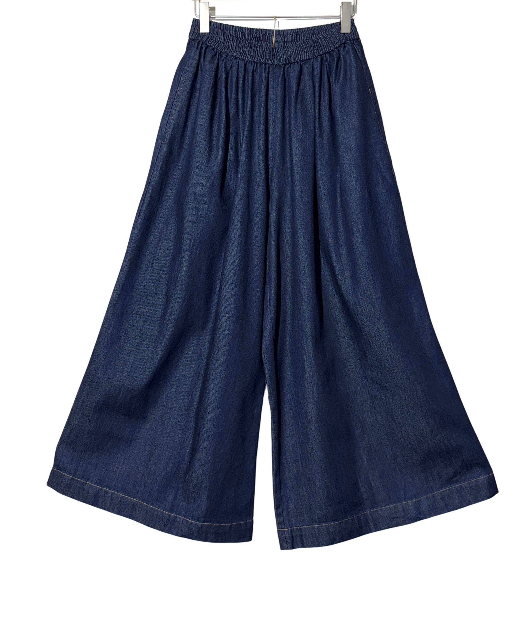 SWEET MAGIC MODA Y COMPLEMENTOS - Wholesale Pants - Women's - DENIM SKORT WITH ELASTIC WAIST2