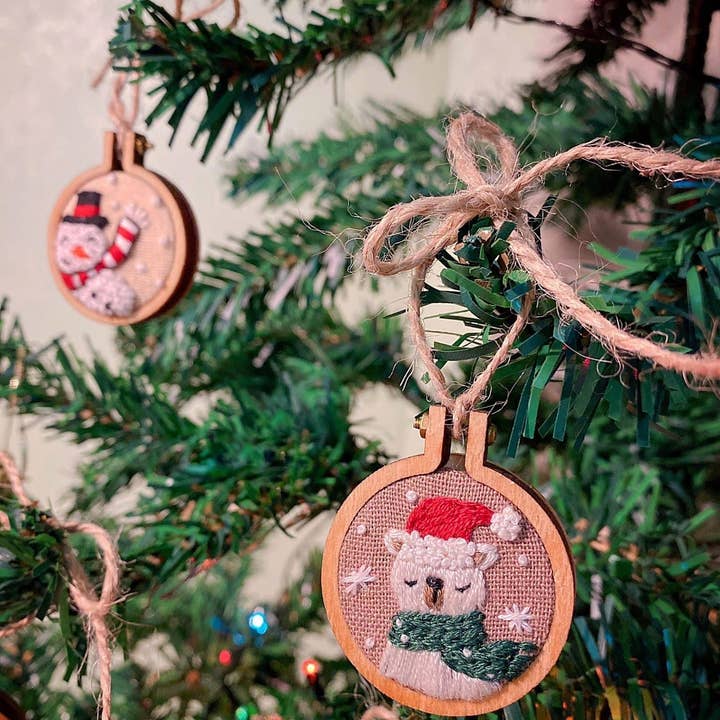 Quince Fables - Wholesale Ornament - Embroidered Christmas Ornaments With Wooden Frame 🪡7