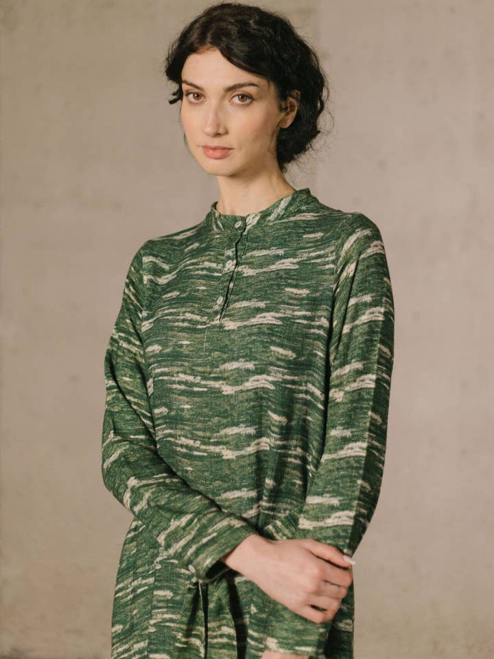 Abito stampato con collo alla coreana per la vendita all'ingrosso da parte di PAN Producto Básico