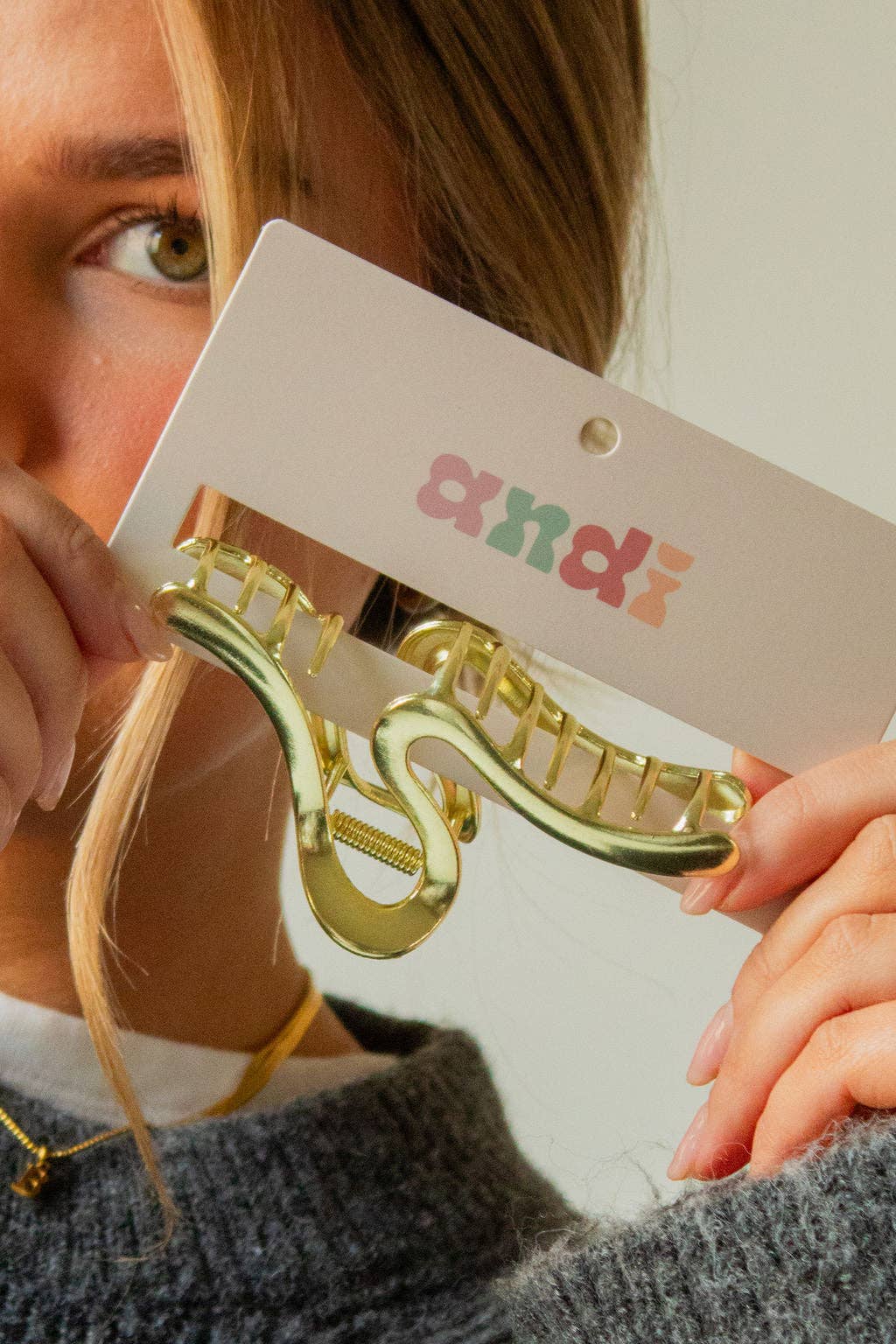 Shop Andi – wholesale Hair clip – Women’s – Twirly Claw Clip2